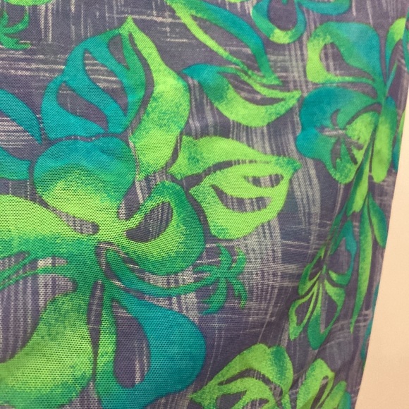 Blue and Green wrap ~ sheer and stretchy ~ size large ~ tropical ~ floral - Picture 5 of 6